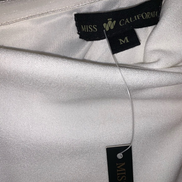 Miss California NWT SizeM white and lace dress - Picture 2 of 3